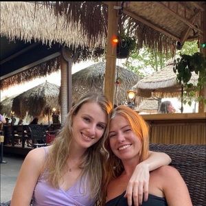 Meet your Posher, Daphne